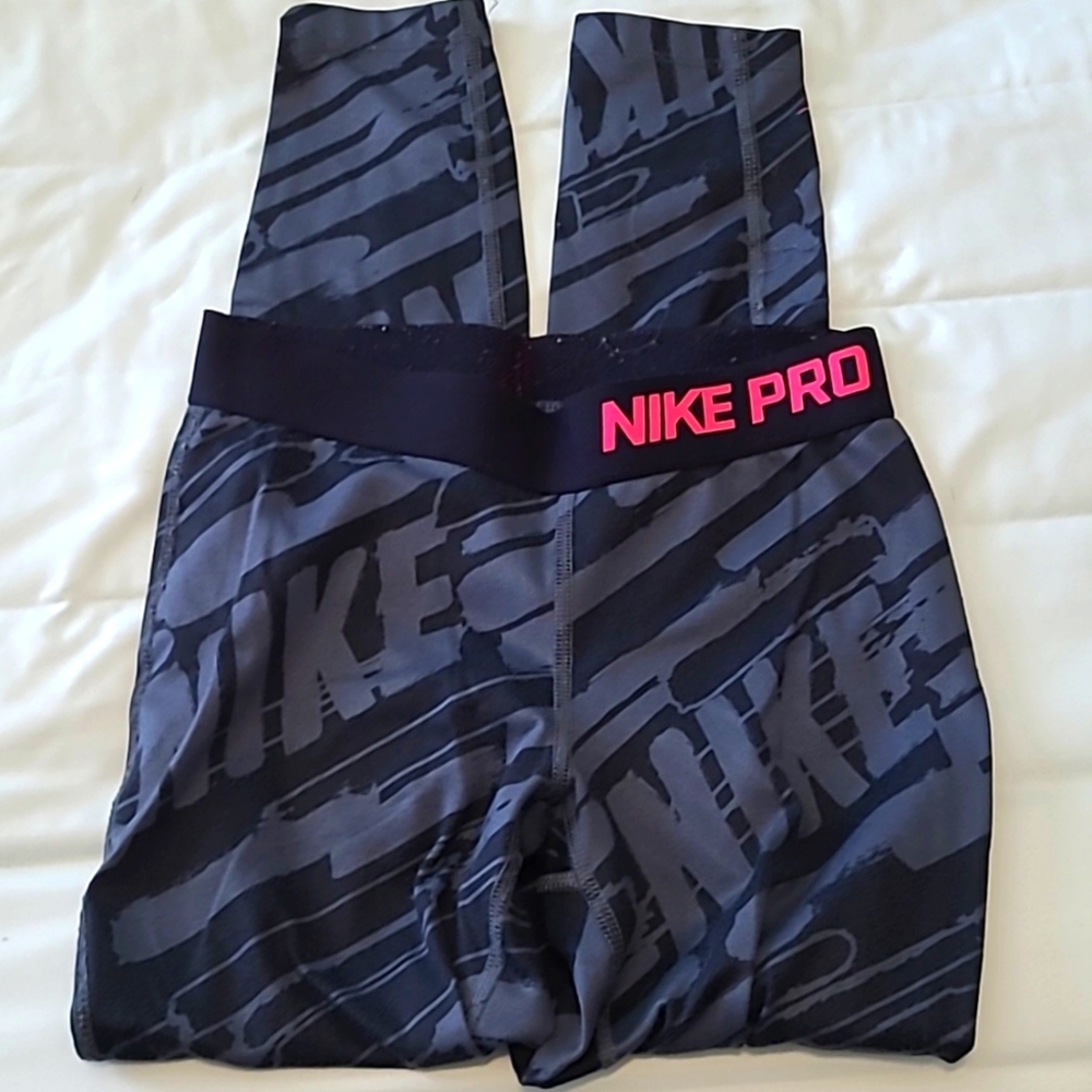 Girl's Nike Pro Gray and Black Leggings Size Small